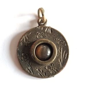 Rustic pendant floral brown cat's eye cabochon dark gold tone flowers boho